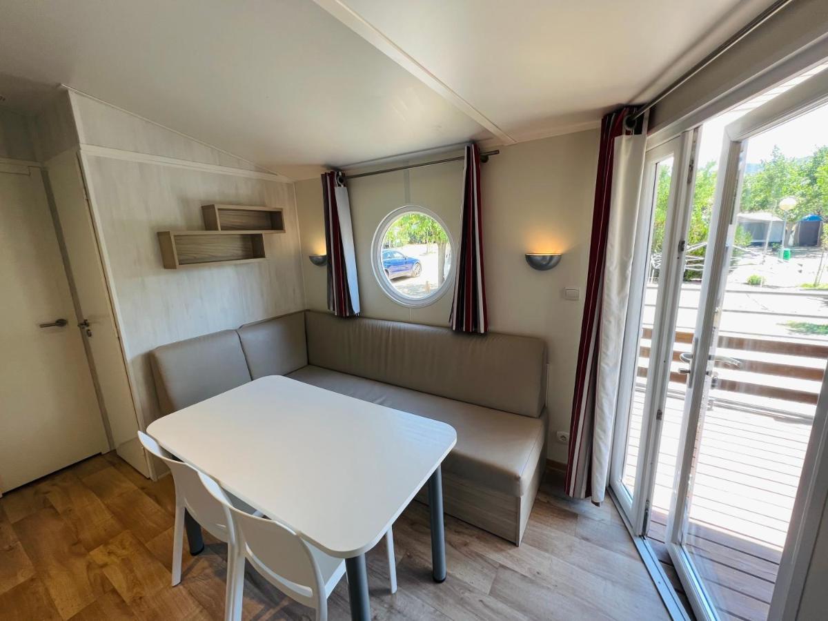 Camping Oliana Екстер'єр фото