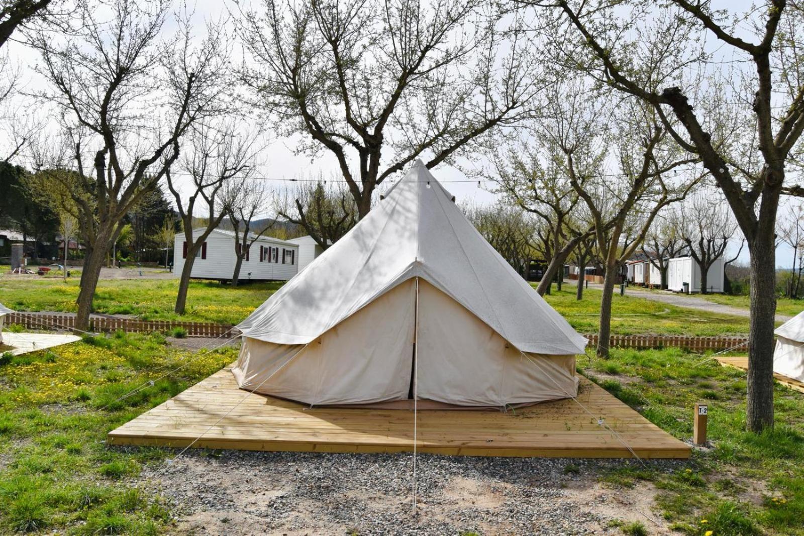 Camping Oliana Екстер'єр фото